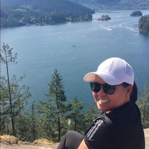 Meet your Posher, Gina